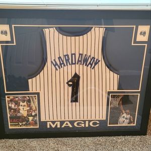 Autographed Framed Penny Hardaway Jersey